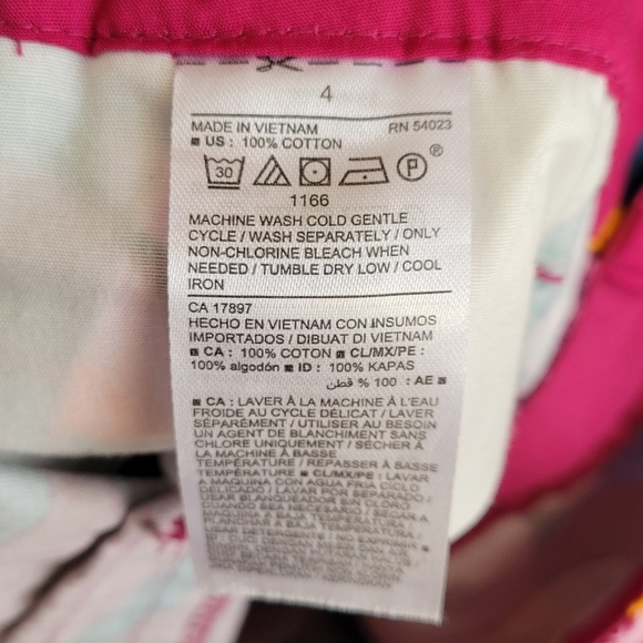 Mid Rise Old Navy Women's Shorts Size 4 Cotton Rise 9" in Flowers Leafs Pockets - Picture 8 of 10